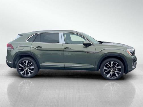 2026 Volkswagen Atlas Cross Sport 2.0T SEL Premium