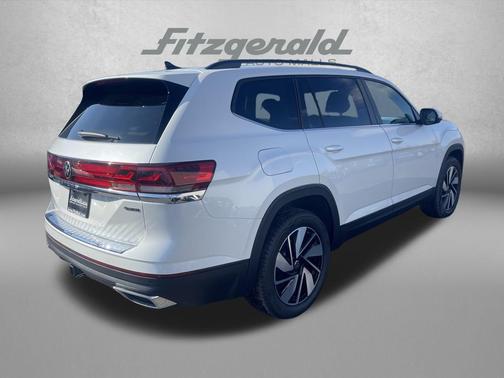 2026 Volkswagen Atlas 2.0T SE w/Technology 4MOTION