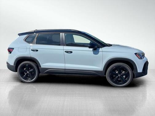 2025 Volkswagen Taos 1.5T SE Black