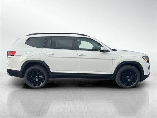 2025 Volkswagen Atlas 2.0T SE w/Technology 4MOTION