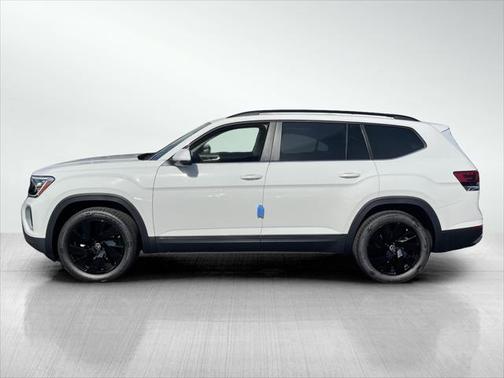 2025 Volkswagen Atlas 2.0T SE w/Technology 4MOTION