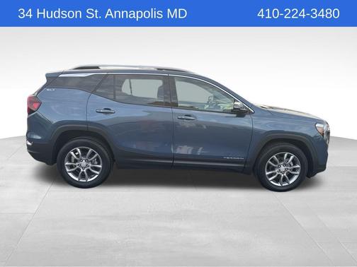 2024 GMC Terrain SLT