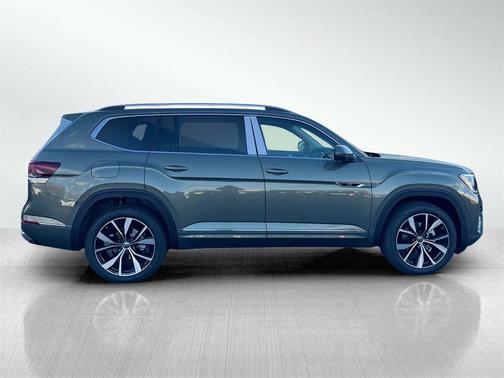2026 Volkswagen Atlas 2.0T SEL Premium R-Line 4MOTION