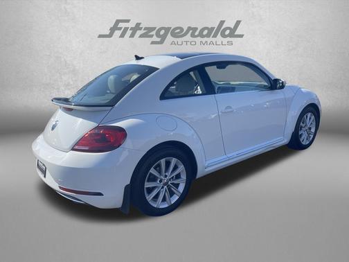 2018 Volkswagen Beetle 2.0T SE
