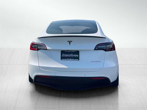 2022 Tesla Model Y Performance Dual Motor All-Wheel Drive