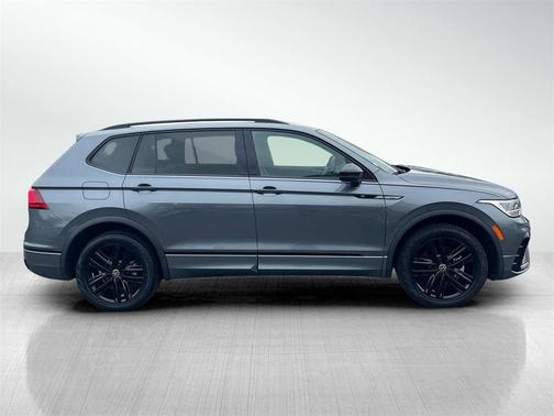 2022 Volkswagen Tiguan 2.0T SE R-Line Black 4MOTION