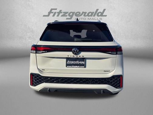 2026 Volkswagen Tiguan 2.0T SE R-Line Black 4MOTION