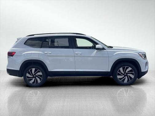 2025 Volkswagen Atlas 2.0T SE w/Technology 4MOTION