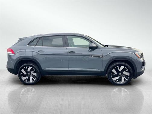 2025 Volkswagen Atlas Cross Sport 2.0T SE w/Technology 4MOTION
