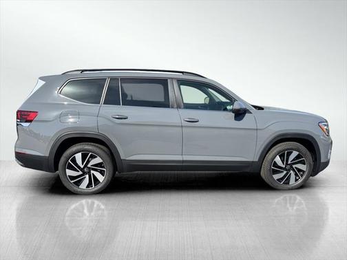 2025 Volkswagen Atlas 2.0T SE w/Technology 4MOTION