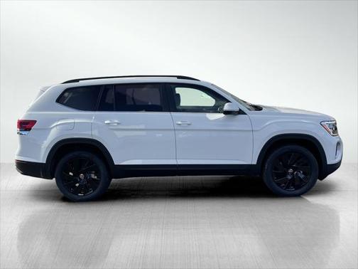 2025 Volkswagen Atlas 2.0T SE w/Technology 4MOTION