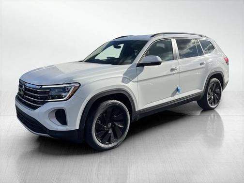 2025 Volkswagen Atlas 2.0T SE w/Technology 4MOTION