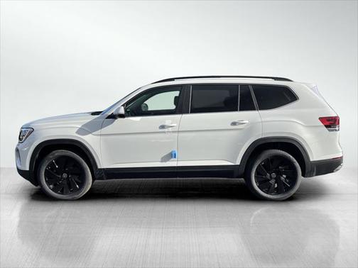 2025 Volkswagen Atlas 2.0T SE w/Technology 4MOTION