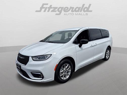 Bright White Clearcoat 2024 Chrysler Pacifica Touring