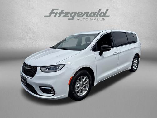 Bright White Clearcoat 2024 Chrysler Pacifica Touring