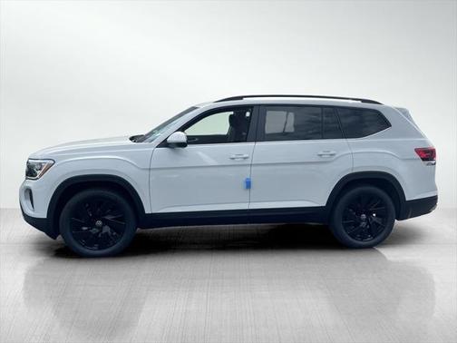 2025 Volkswagen Atlas 2.0T SE w/Technology 4MOTION