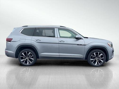 2025 Volkswagen Atlas 2.0T SEL Premium R-Line 4MOTION