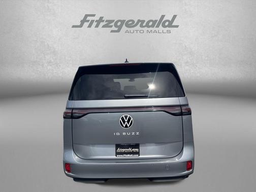 Metro Silver Metallic 2025 Volkswagen ID. Buzz Pro S