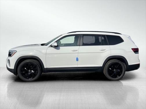 2025 Volkswagen Atlas 2.0T SE w/Technology 4MOTION