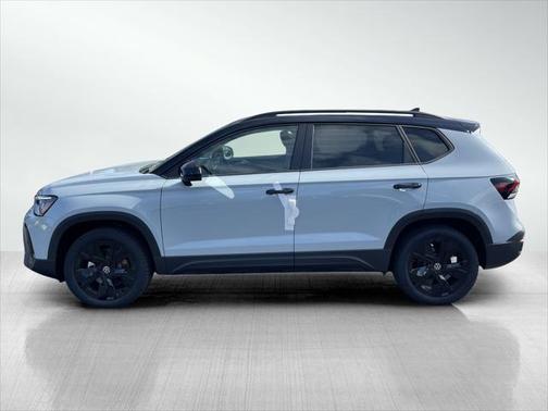 2025 Volkswagen Taos 1.5T SE Black