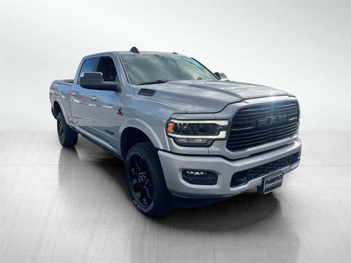 2022 RAM 2500 Laramie Crew Cab 4x4 6'4' Box