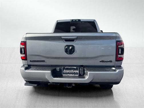 2022 RAM 2500 Laramie Crew Cab 4x4 6'4' Box