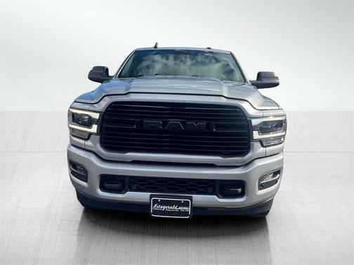 2022 RAM 2500 Laramie Crew Cab 4x4 6'4' Box