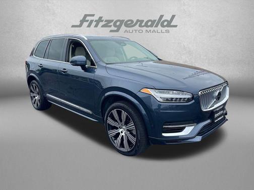 2023 Volvo XC90 Recharge Plug-In Hybrid T8 Plus Bright Theme 7-Seater