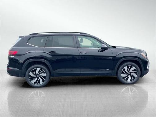 2025 Volkswagen Atlas 2.0T SE w/Technology 4MOTION