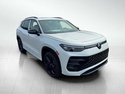 2025 Volkswagen Tiguan 2.0T SE R-Line Black 4MOTION