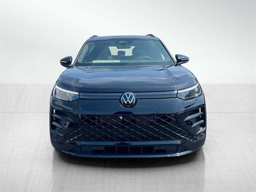 2025 Volkswagen Tiguan 2.0T SE R-Line Black 4MOTION