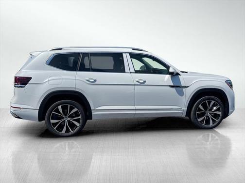 2025 Volkswagen Atlas 2.0T SEL Premium R-Line 4MOTION