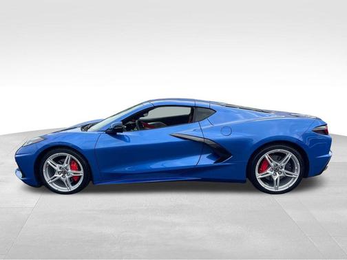 2021 Chevrolet Corvette Stingray w/2LT