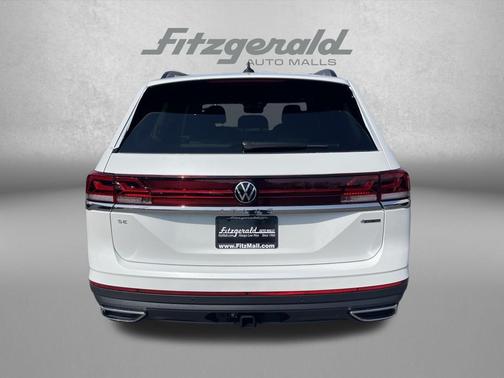 Opal White Pearl 2026 Volkswagen Atlas 2.0T SE w/Technology 4MOTION