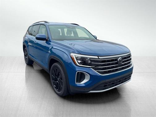 2025 Volkswagen Atlas 2.0T SE w/Technology 4MOTION