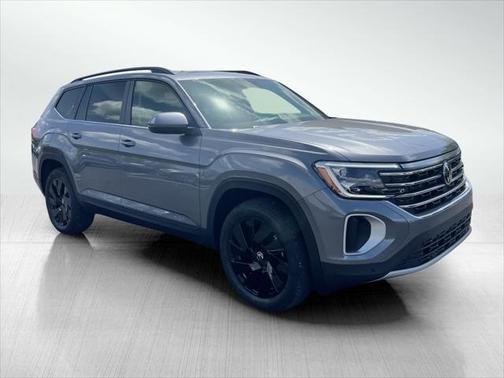 2025 Volkswagen Atlas 2.0T SE w/Technology 4MOTION