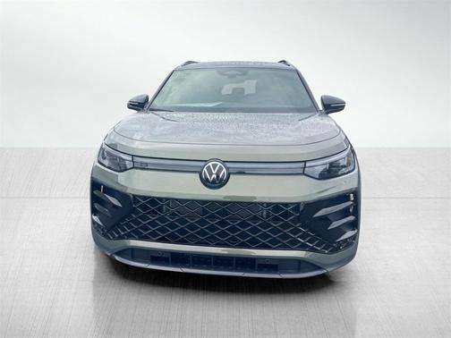 2025 Volkswagen Tiguan 2.0T SE R-Line Black 4MOTION