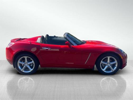 2007 Saturn Sky Red Line