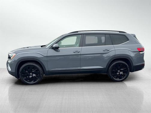 2025 Volkswagen Atlas 2.0T SE w/Technology 4MOTION