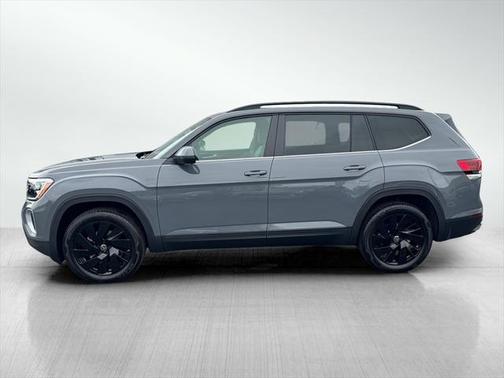 2025 Volkswagen Atlas 2.0T SE w/Technology 4MOTION