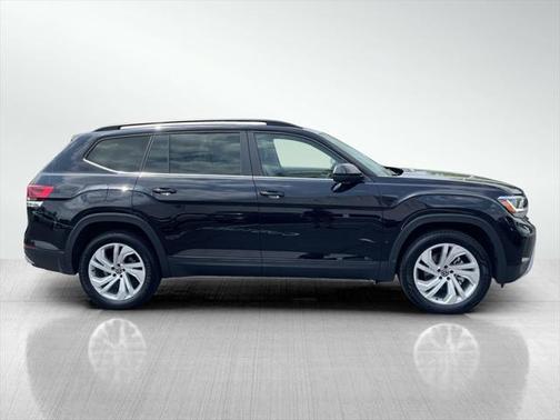 2023 Volkswagen Atlas 3.6L SE w/Technology