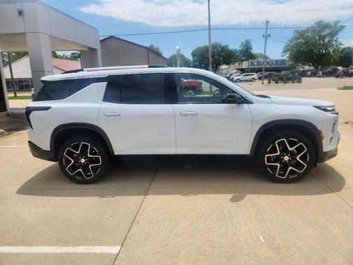 Polar White 2026 Chevrolet Traverse High Country