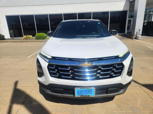 Summit White 2025 Chevrolet Equinox LT