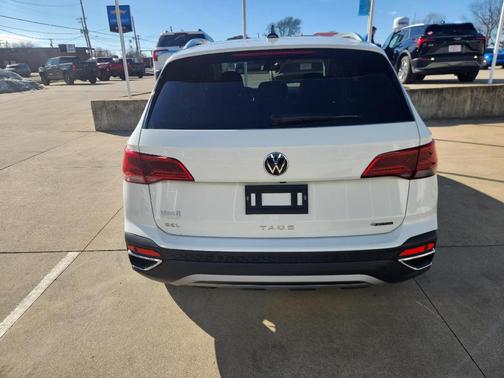 2023 Volkswagen Taos 1.5T SEL