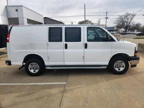 2022 GMC Savana 2500 Work Van