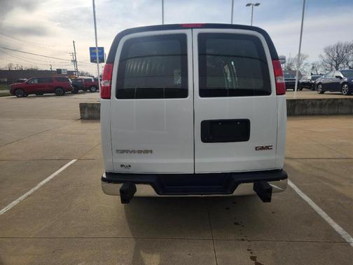 2022 GMC Savana 2500 Work Van