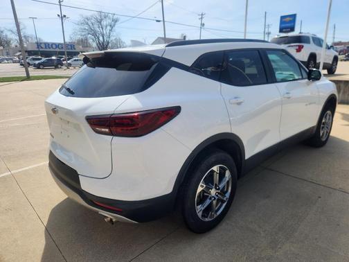 Summit White 2024 Chevrolet Blazer LT