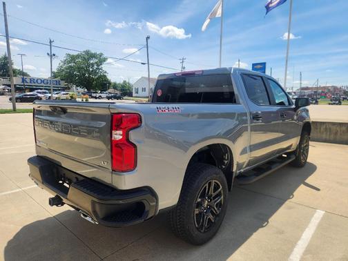 Sterling Gray Metallic 2026 Chevrolet Silverado 1500 LT Trail Boss