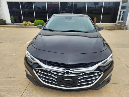 Mosaic Black Metallic 2023 Chevrolet Malibu 2LT