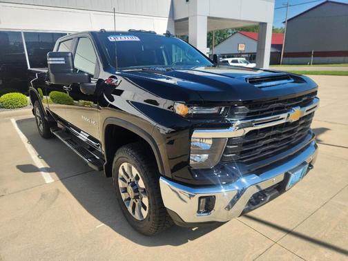 Black 2026 Chevrolet Silverado 2500 LT